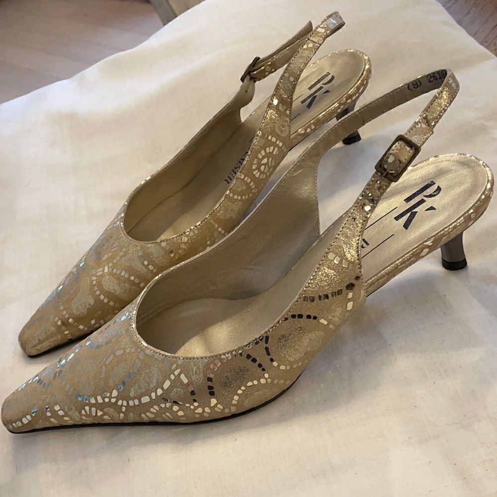 PETER KAISER GOLD MIRO SHOES. NEW
